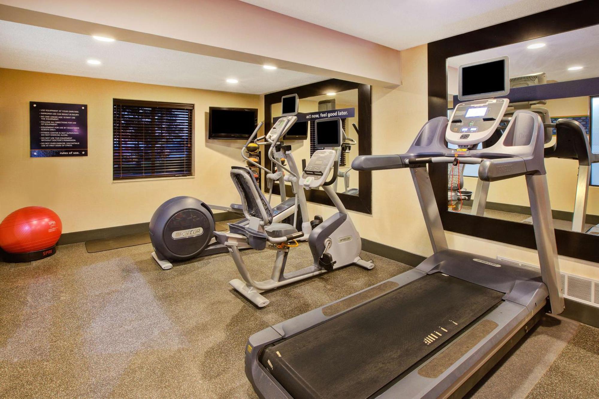Hampton Inn Gaylord Zewnętrze zdjęcie