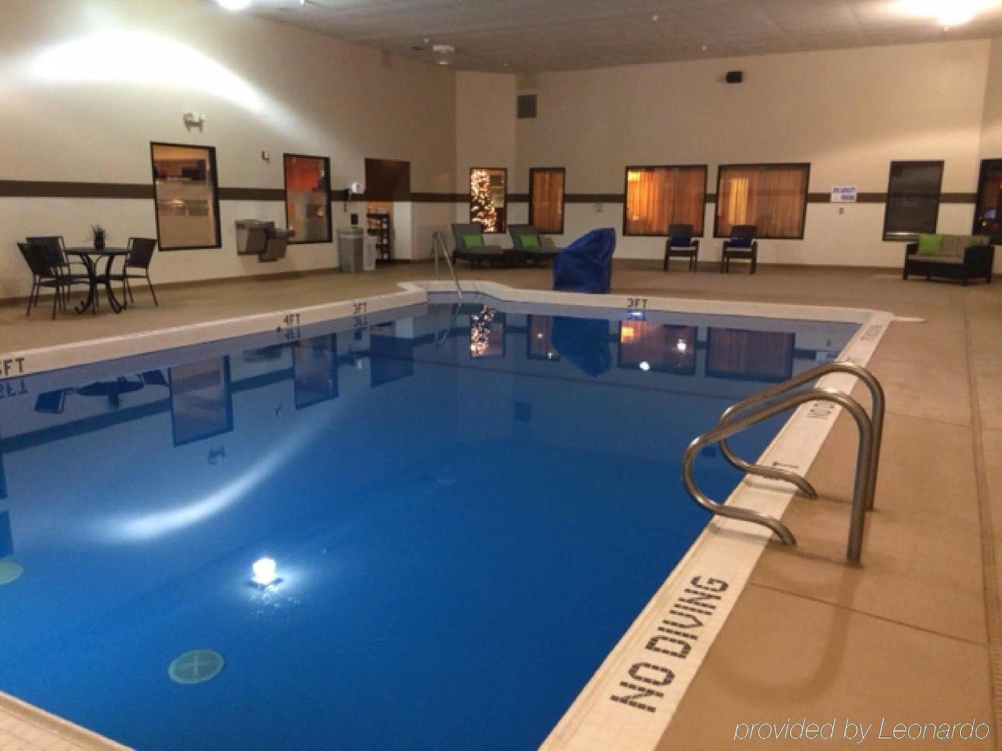 Hampton Inn Gaylord Zewnętrze zdjęcie